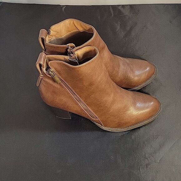 BRAND NEW CHARLOTTE RUSSE TWO SIDE ZIP WOMEN"S ANKLE BOOT - Picture 5 of 14